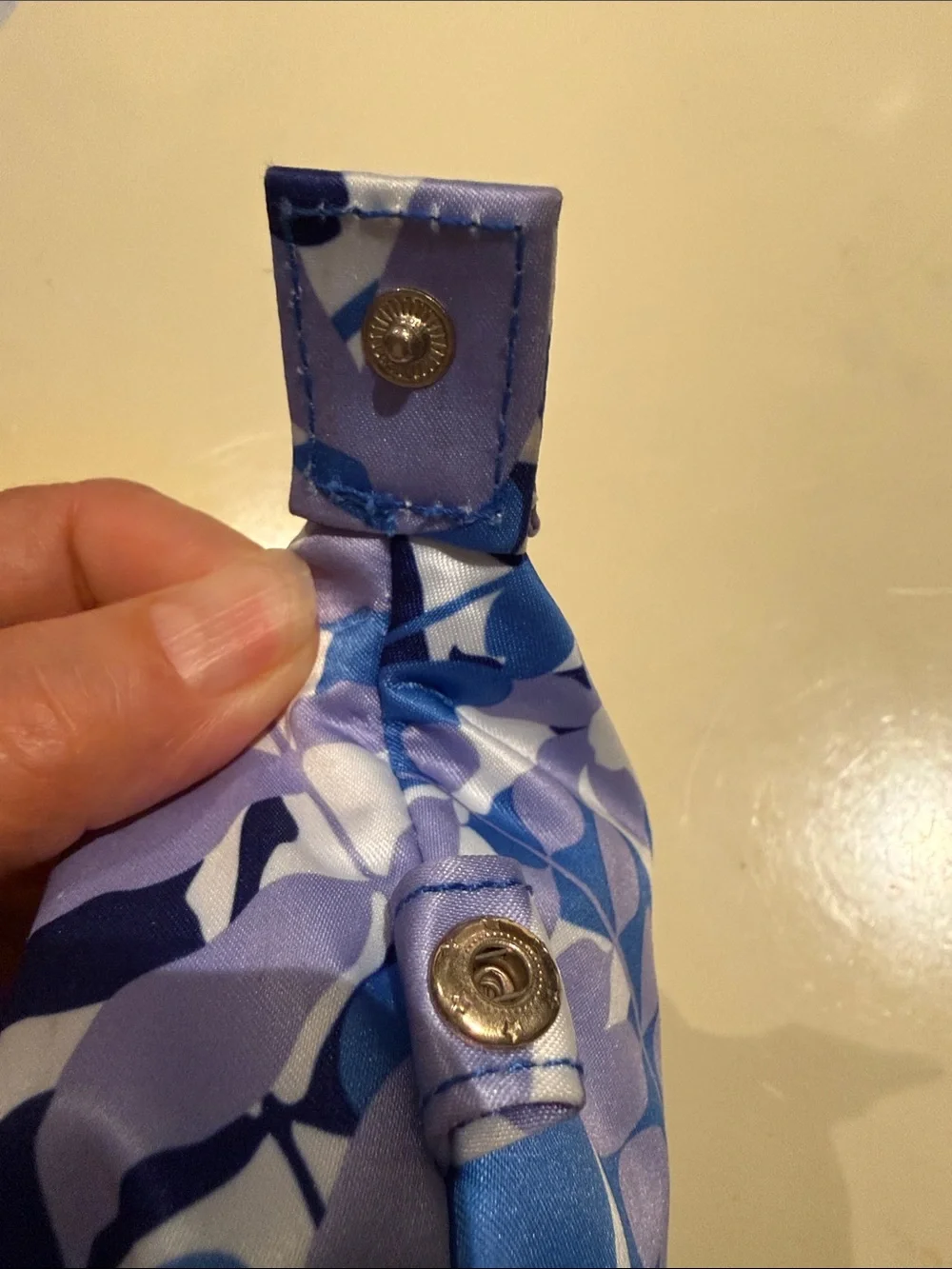 Estée Lauder Blue White Lavender Floral Gold Zip Make up Cosmetic Bag